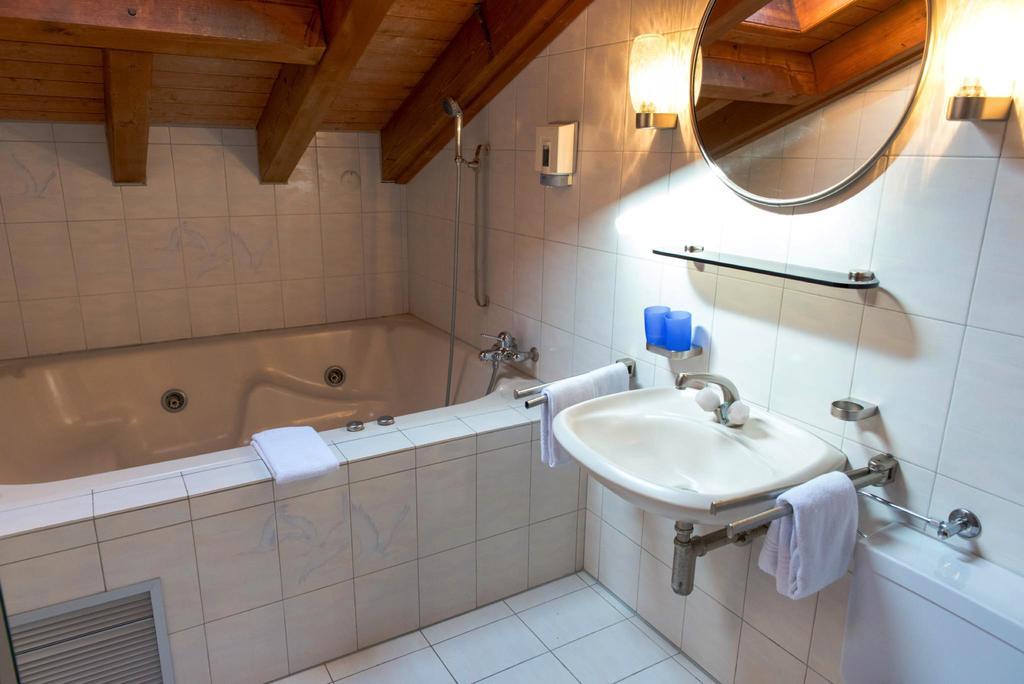 Bed & Breakfast Bijou Цермат Стая снимка